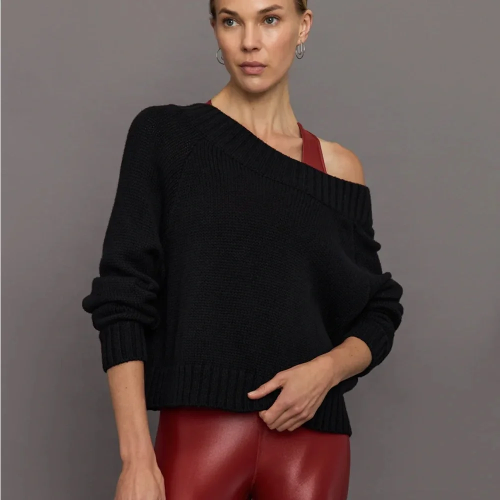 Women's carbon 38 medium slouchy  Black Sweater - Picture 3 of 4